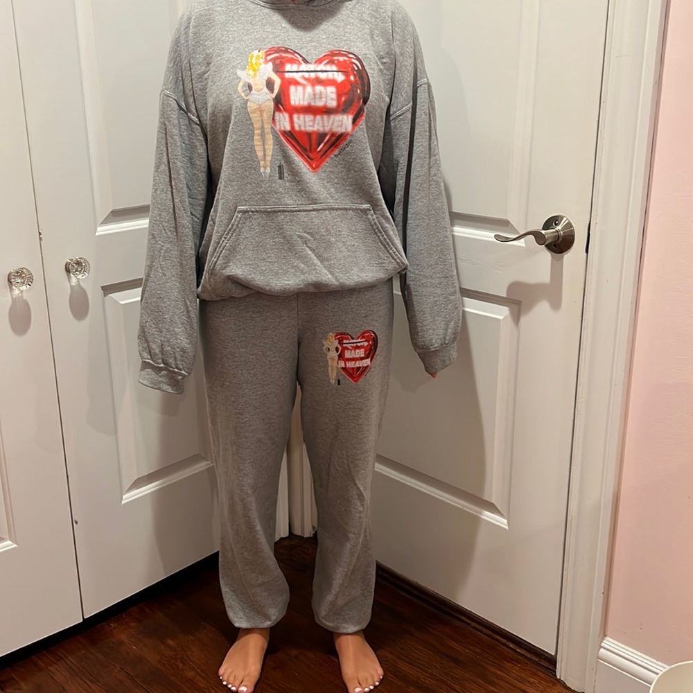 Boys Lie match made in Heaven set